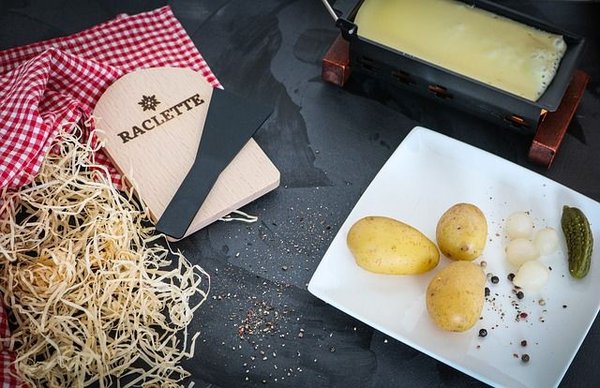 Les indispensables d'une soirée raclette